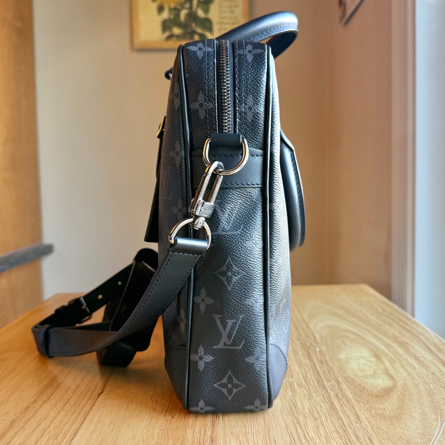 Monogram Eclipse Porte Documents Voyage PM