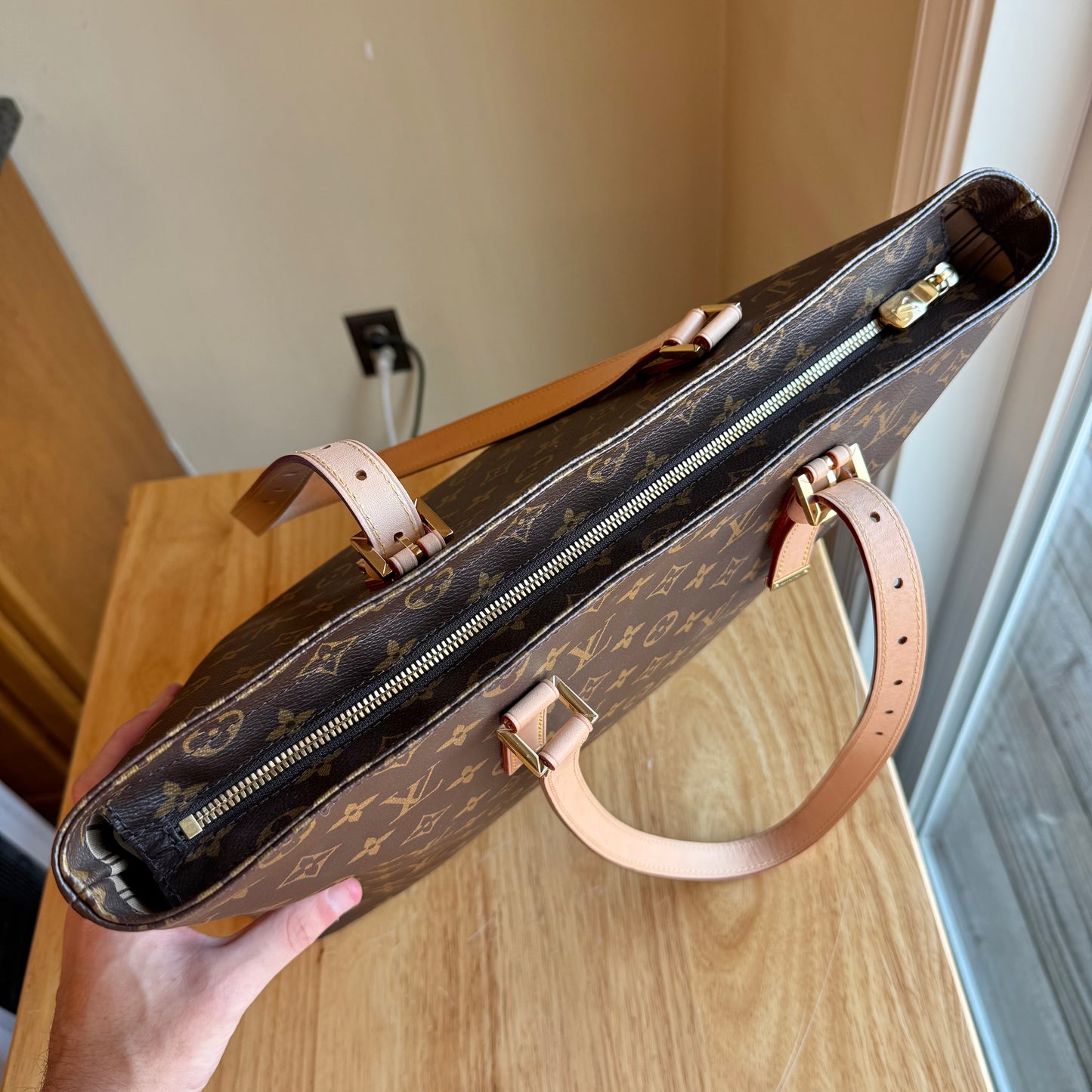 Monogram Cabas Mezzo (New Version)