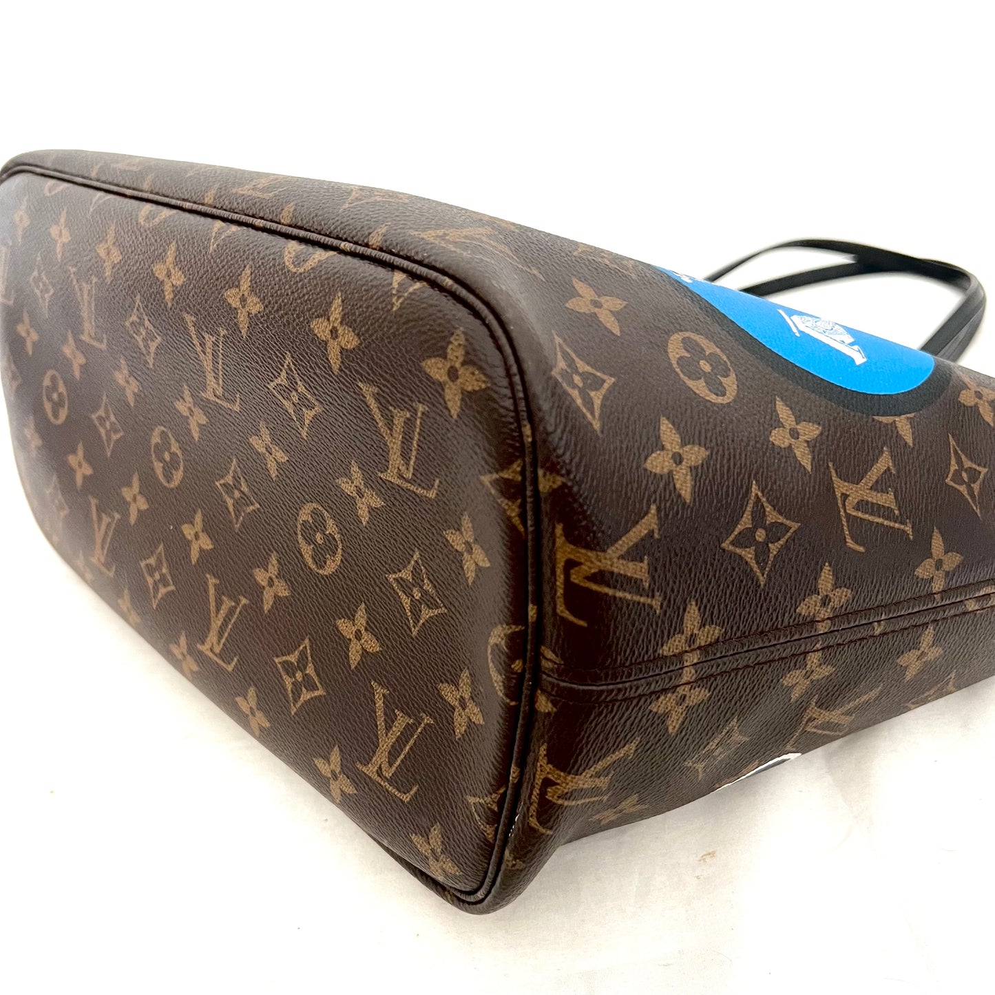 Monogram World Tour Neverfull MM