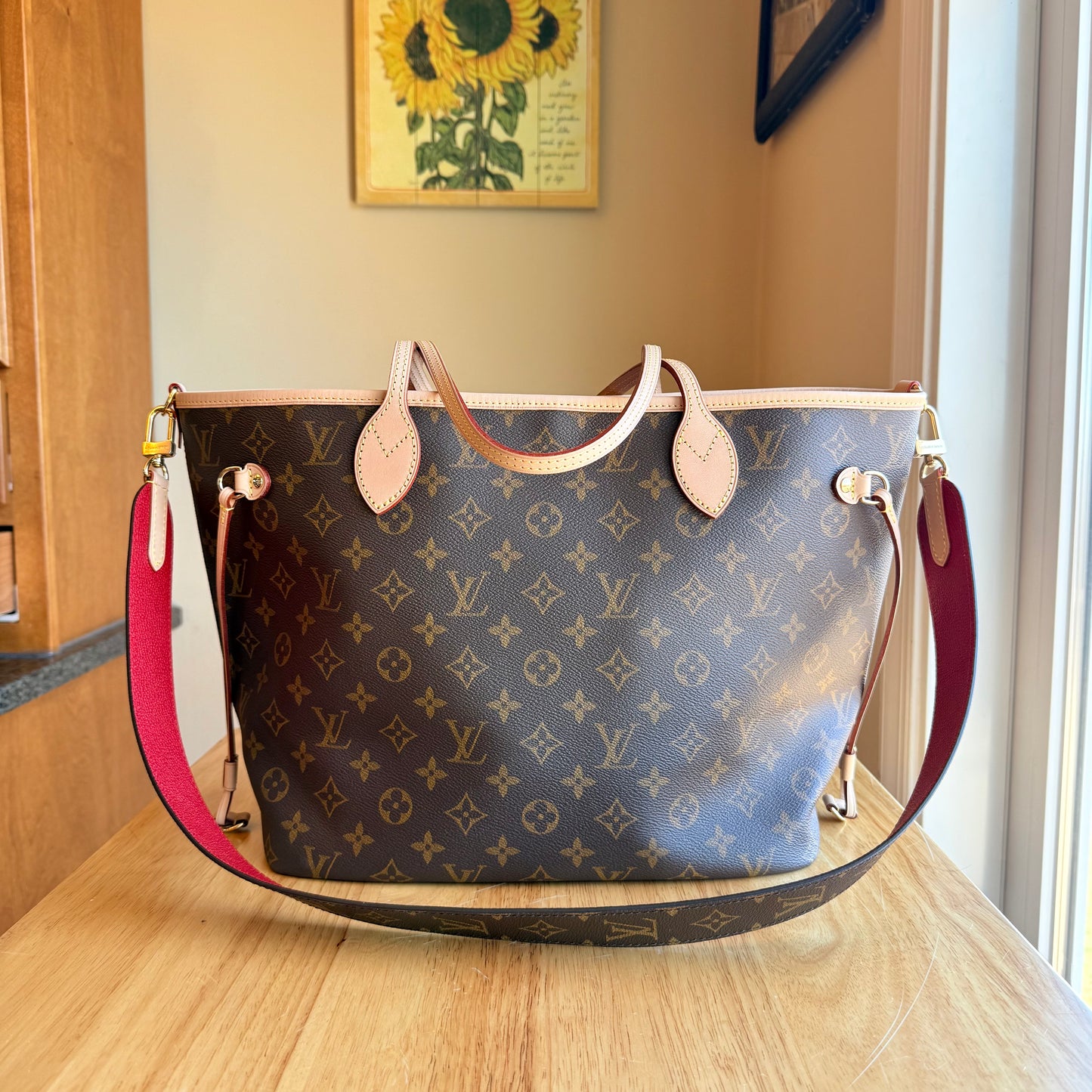 Monogram Neverfull Bandouliere Inside Out MM - Rogue Sari Interior