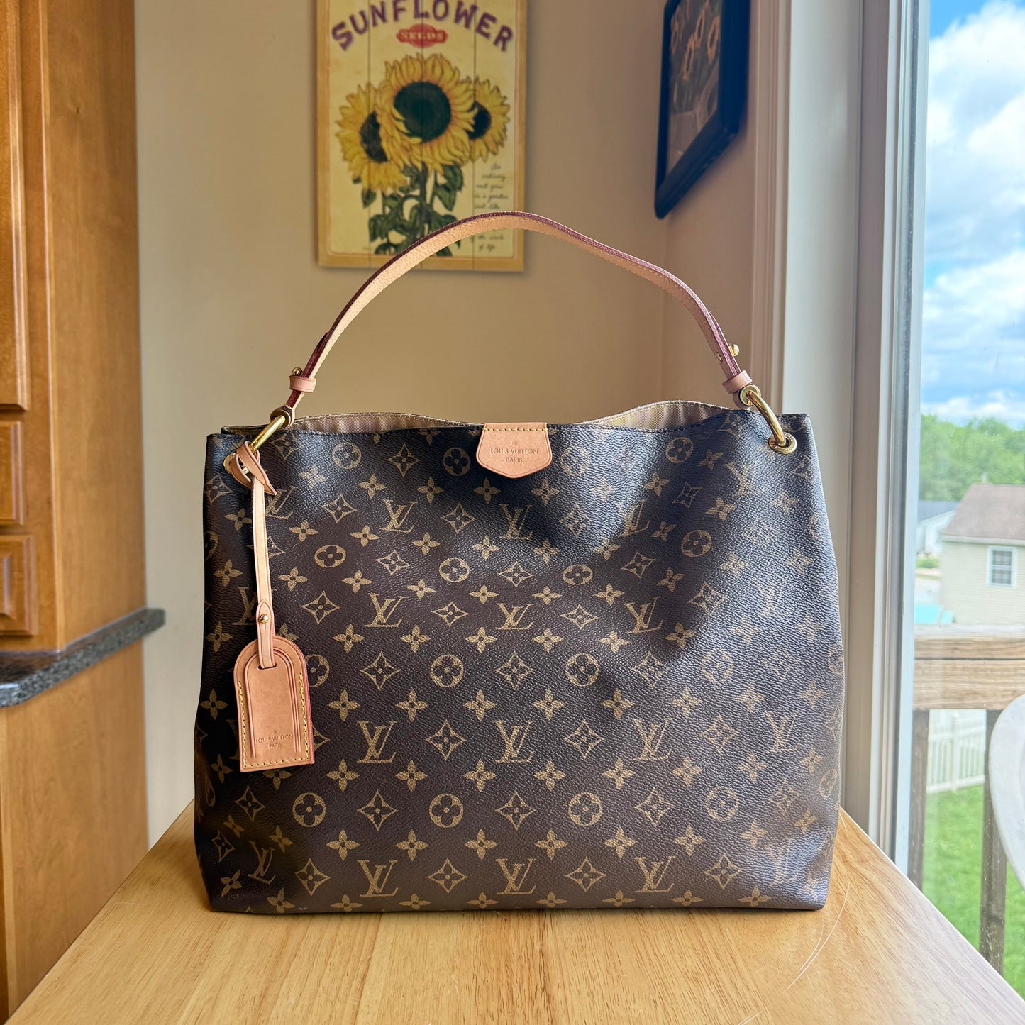 Monogram Graceful MM