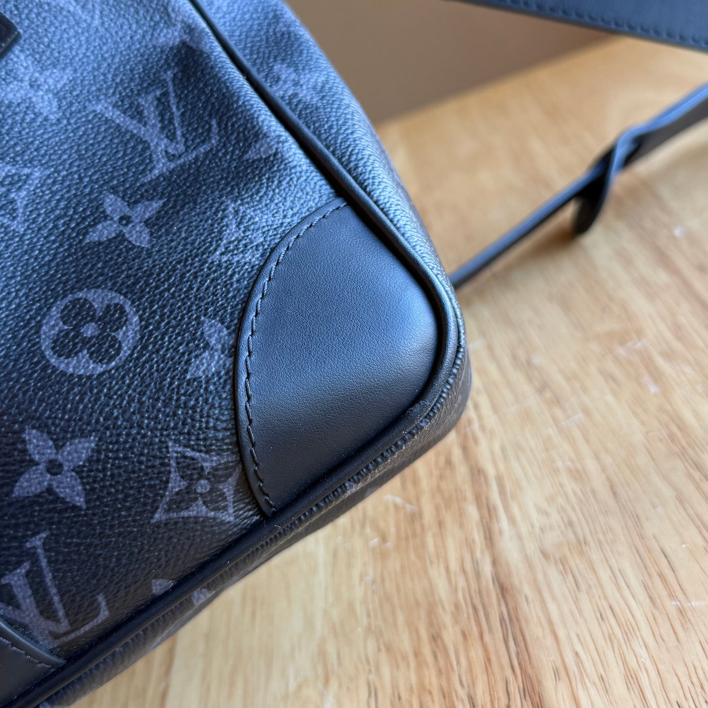 Monogram Eclipse Porte Documents Voyage PM