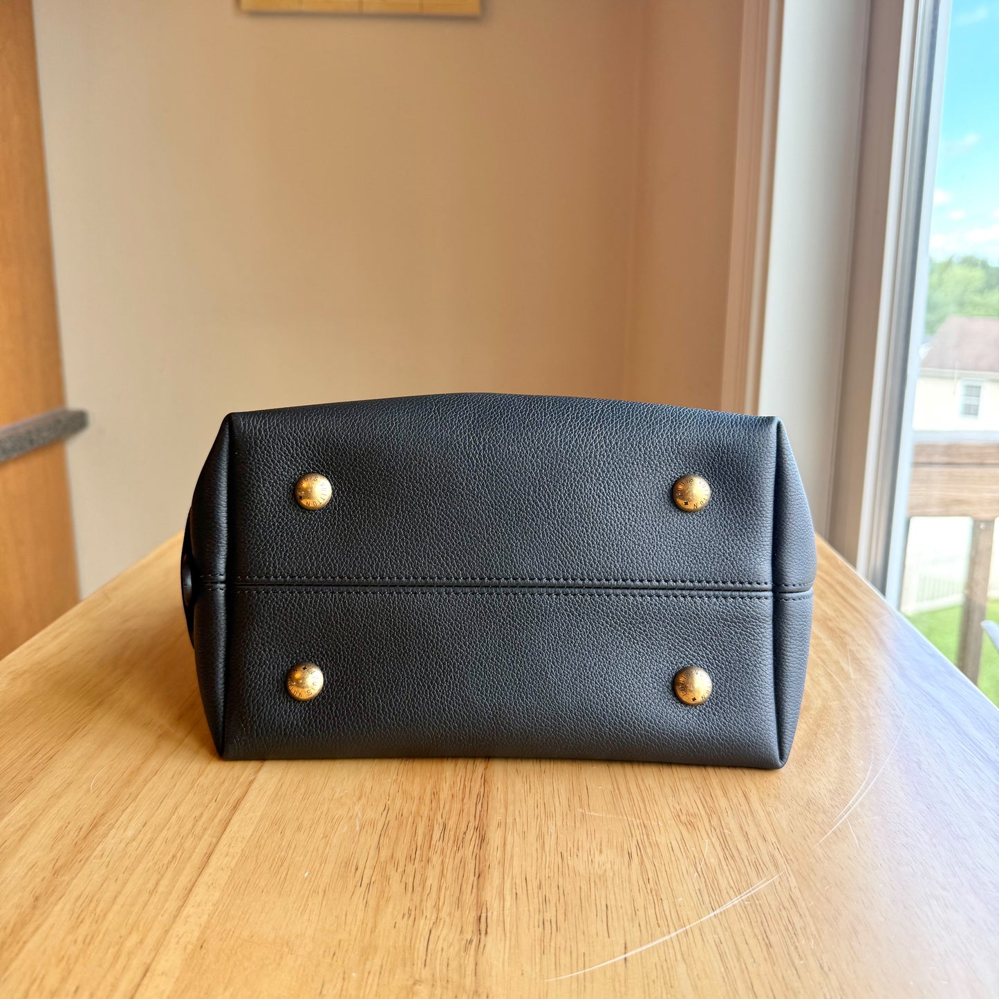 Black Low Key Hobo PM (Brand New)