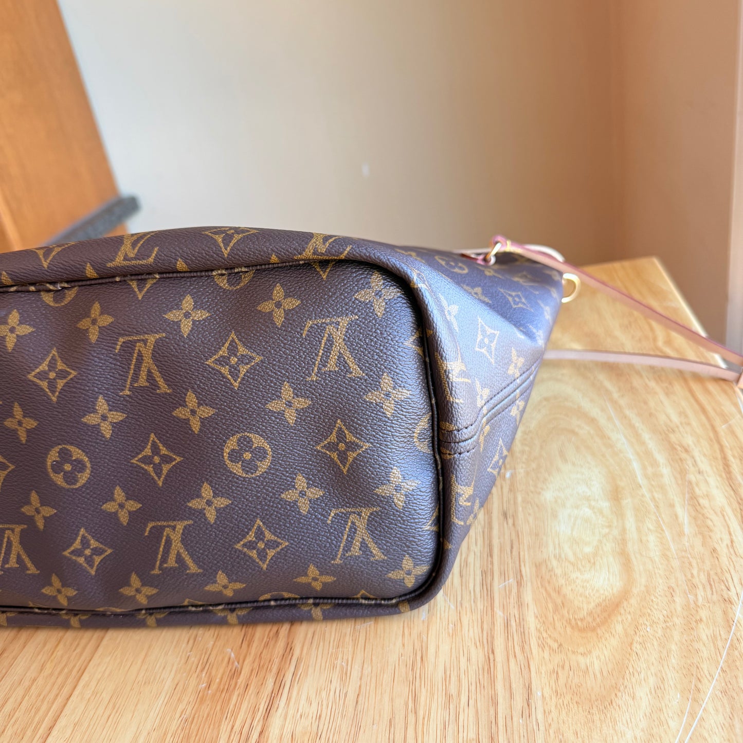 Monogram Neverfull Bandouliere Inside Out MM - Rogue Sari Interior