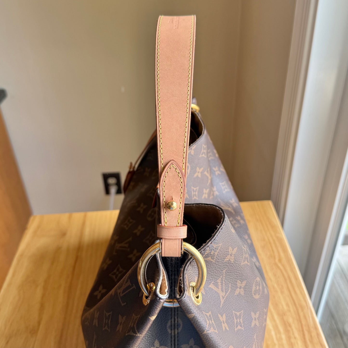 Monogram Graceful MM