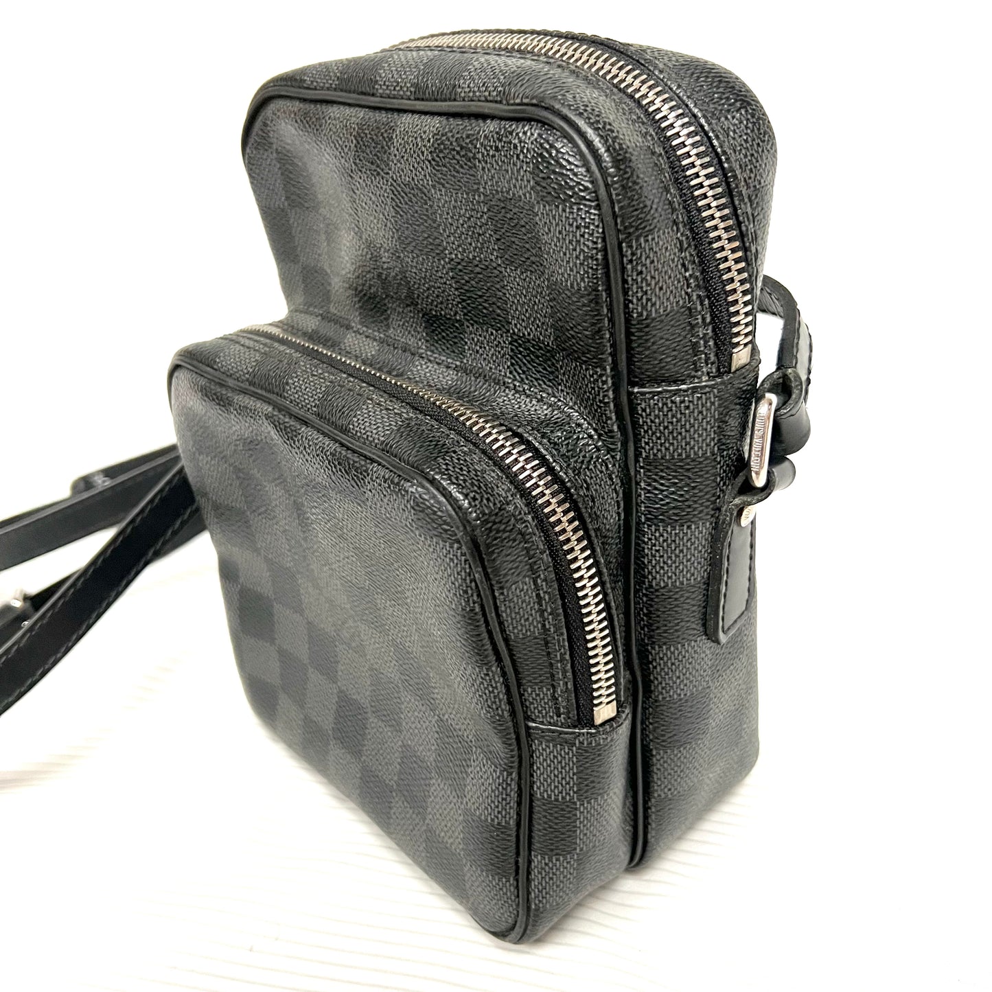 Damier Graphite Rem Crossbody